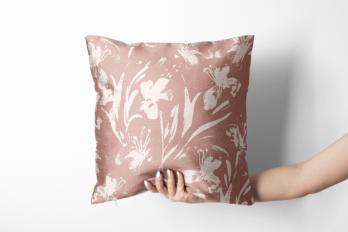 Sketched Floral, a Pattern Graphic by MalyskaStudio (Photo 6 of 12)