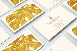 Stylish Gold Minimal Business Card