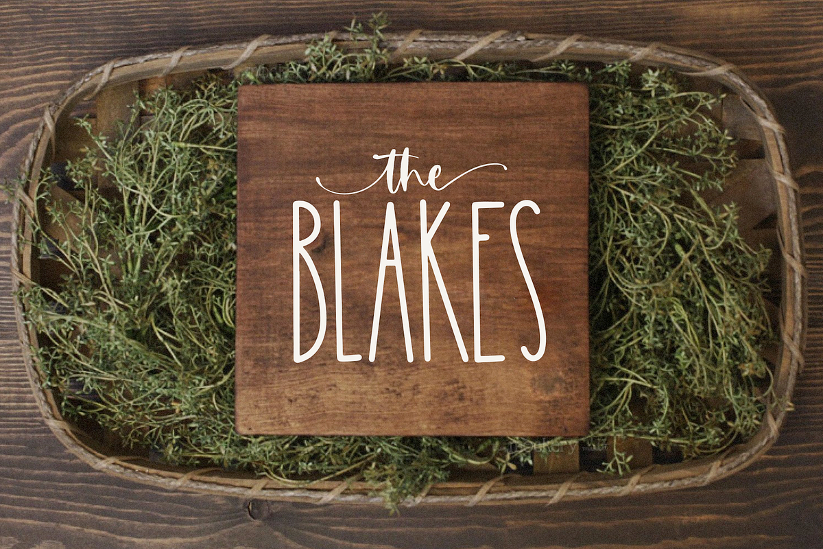 Apple Butter | Tall Handwritten Font preview 4