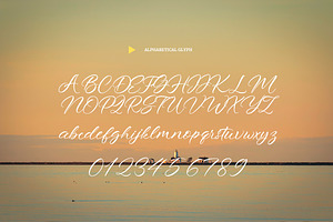 Roshiaty - Signature Casual Font