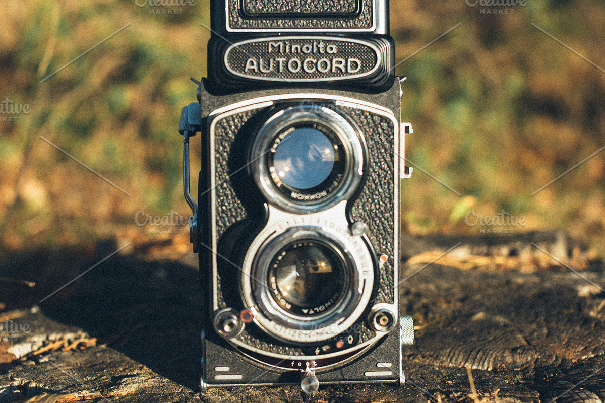 Old School Cameras ~ 52 HQ Photos, a Technology Photo by Barn Images (Photo 5 of 7)