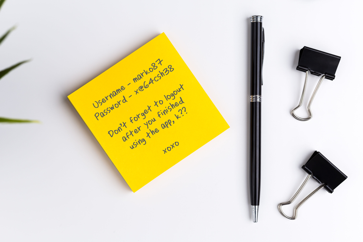 Marko Handwriting Typeface preview 6