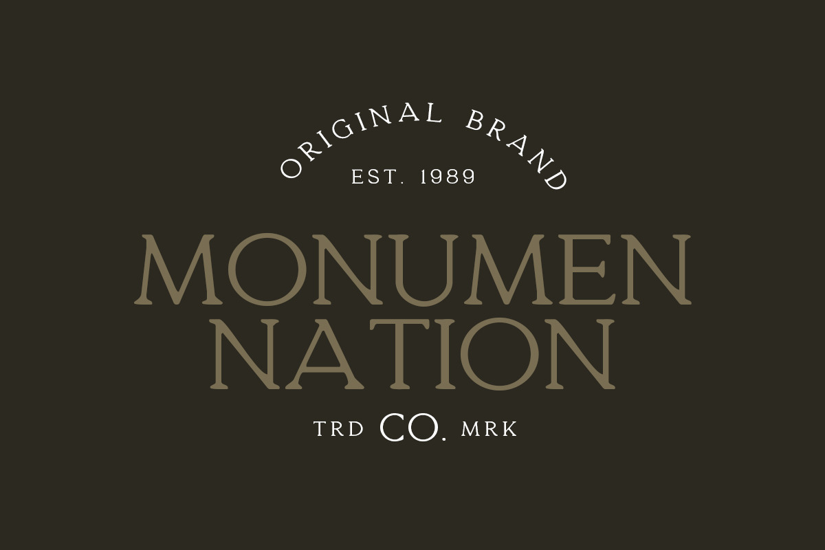 Quelity - Crooked Serif Font preview 3