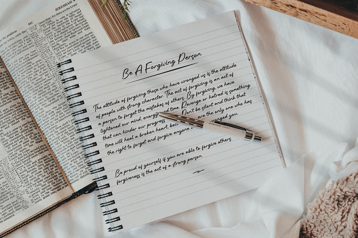 Ravelline, a Handwritten Font by Integritype Studio (Photo 4 of 15)