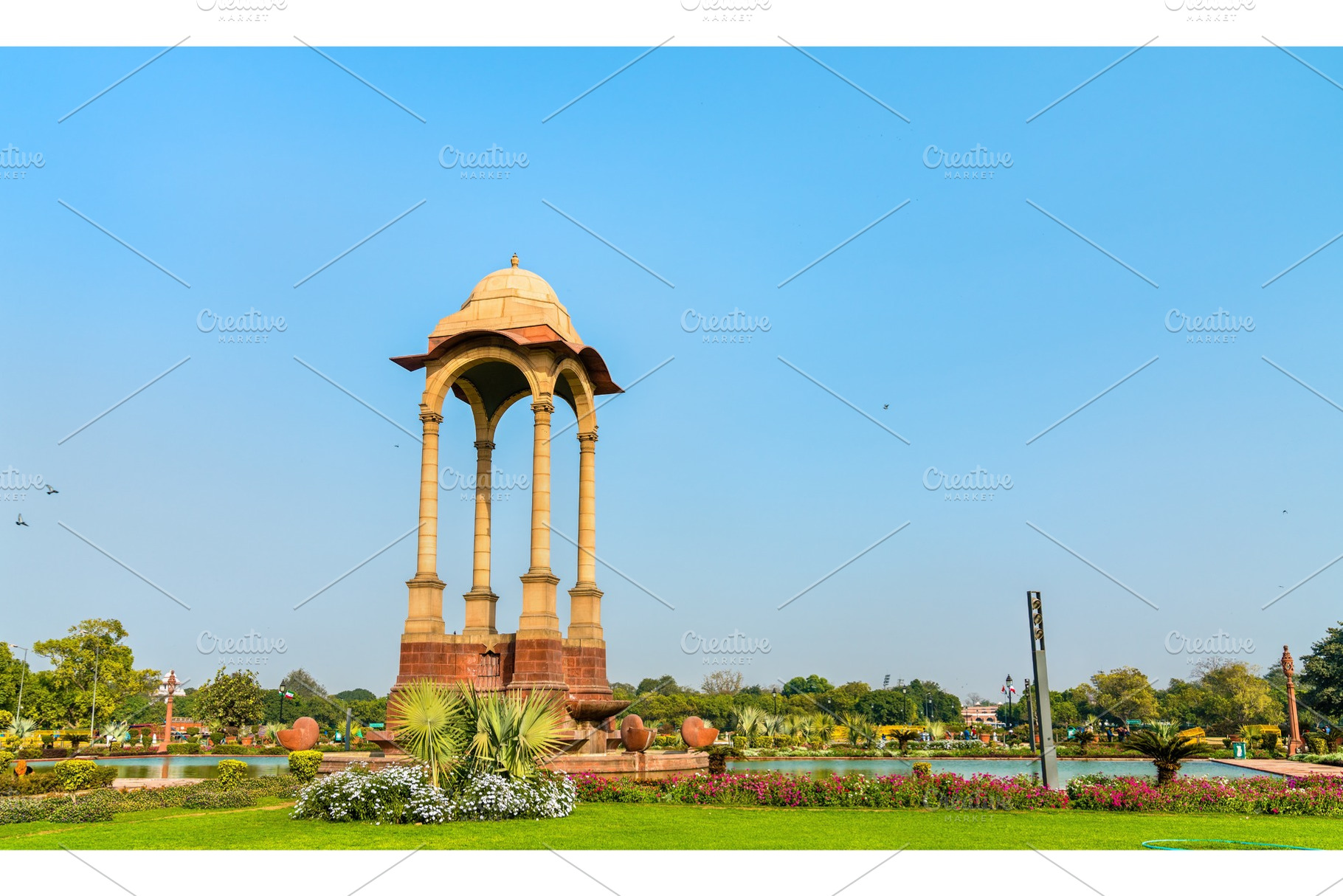 The Canopy behind the India Gate in New Delhi, an Architecture Photo by Leonid Andronov