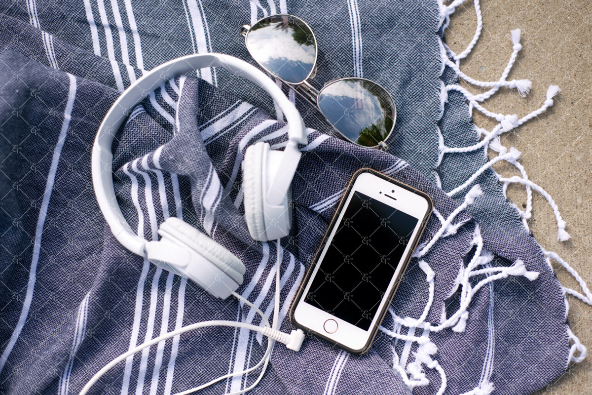 Styled Stock Bundle: Summer Vibes, a Social Media Template by ET | Stock Photography (Photo 6 of 25)