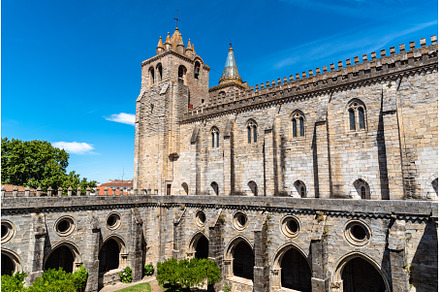 Cathedral of Evora and cloister a