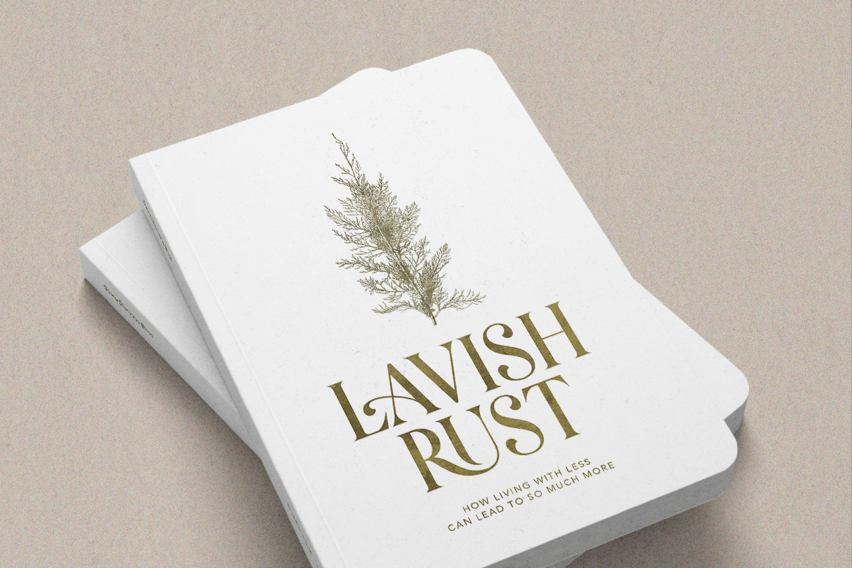 Astrology - Stylish Ligature Serif, a Serif Font by Sarid Ezra (Photo 11 of 12)