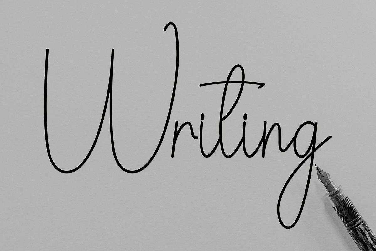 Daniel Signature, a Handwritten Font by FreshTypeINK (Photo 4 of 8)