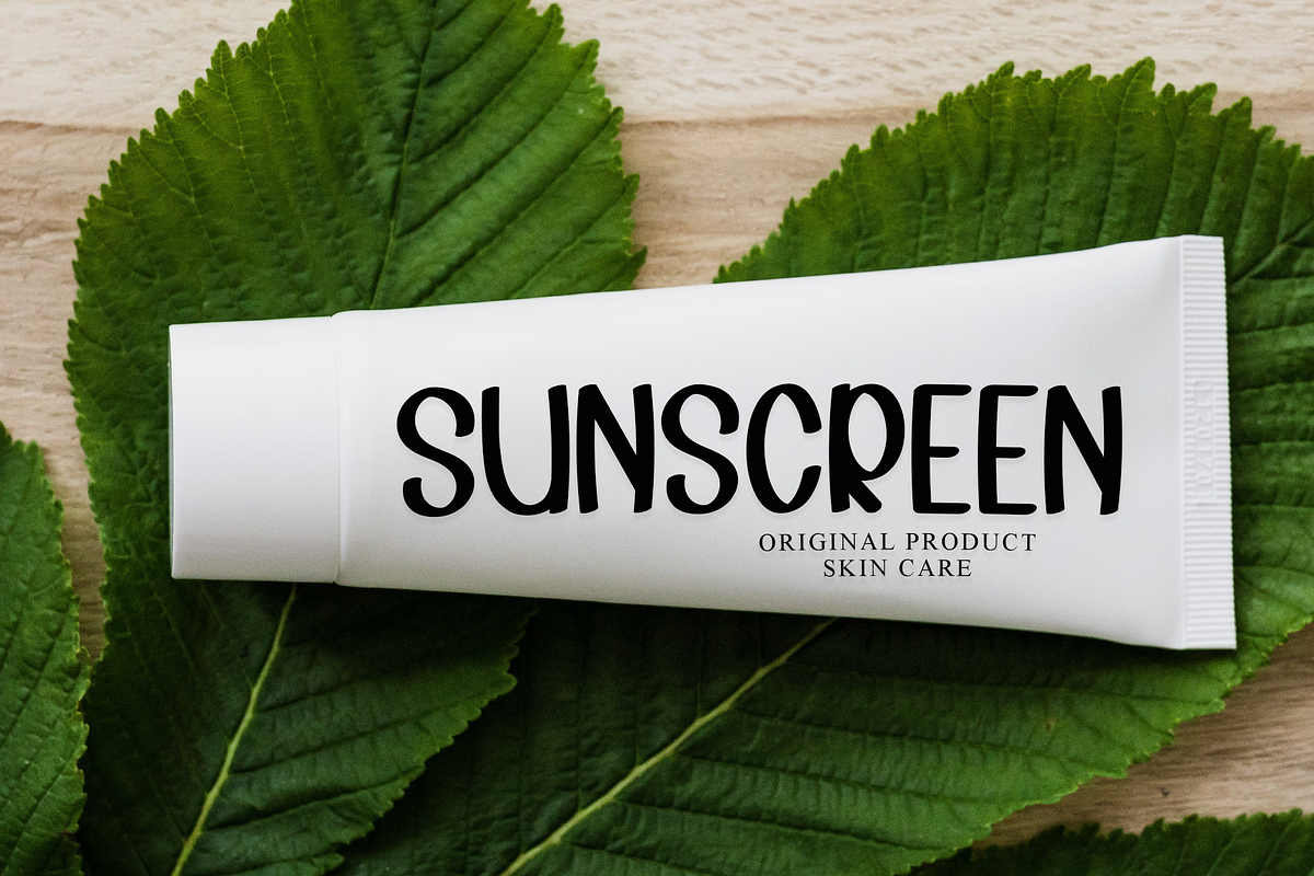 Simple Season, a Serif Font by InermediaSTUDIO (Photo 2 of 5)