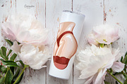 Elegant Female Body Illustrations, a Person Illustration by Serghei Caraulan (Thumbnail 9 of 15)
