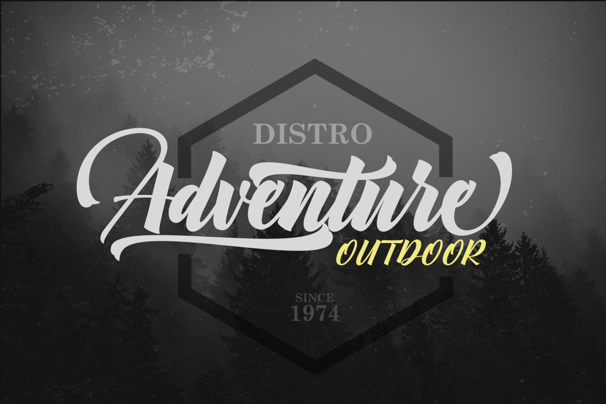 Amster//Calligraphy Font preview 4