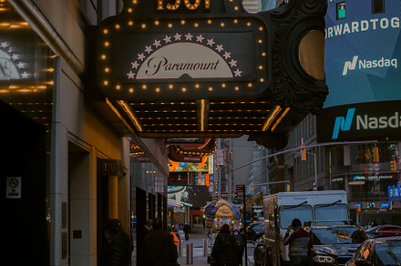 New York Manhattan Times Square, Paramount