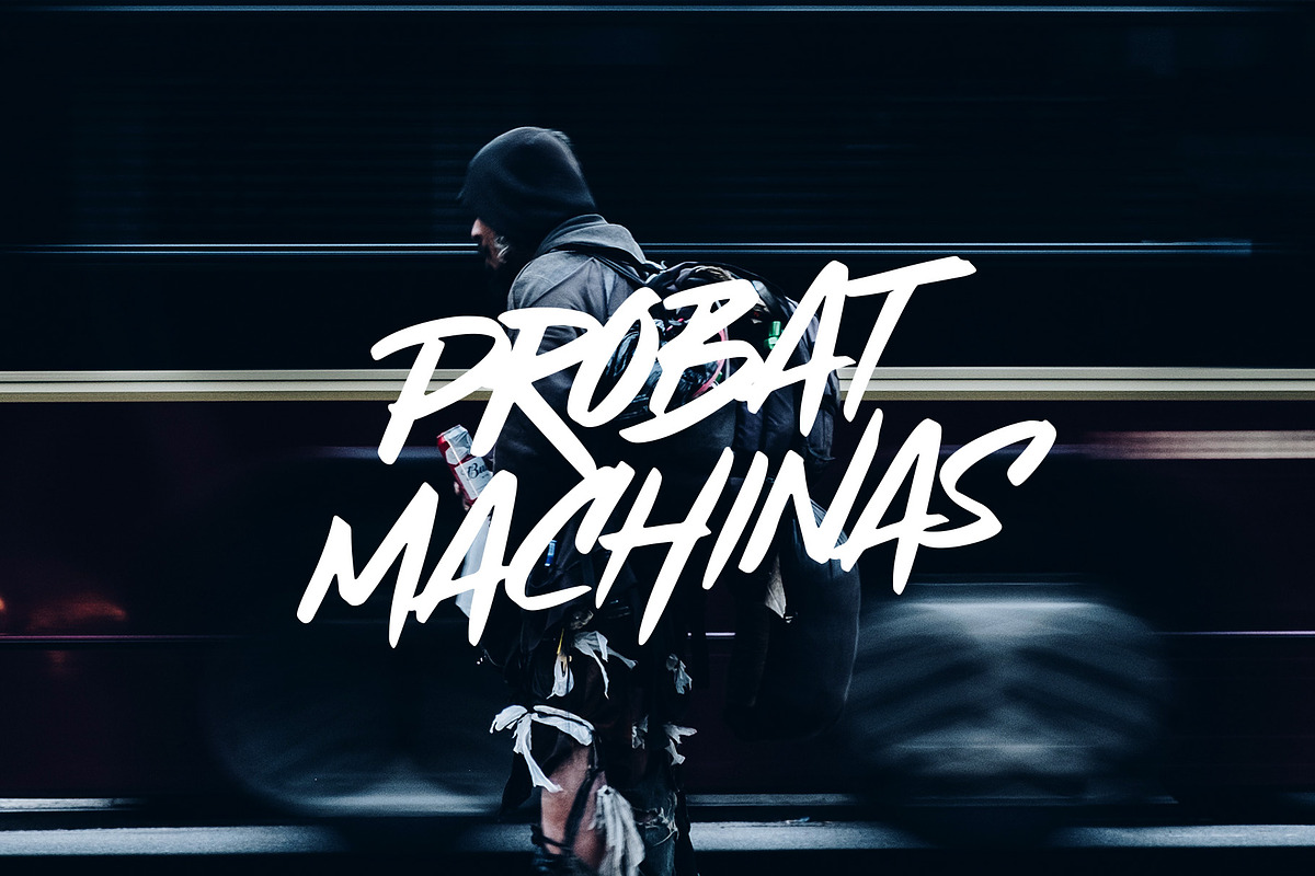 Roam Display Font preview 3
