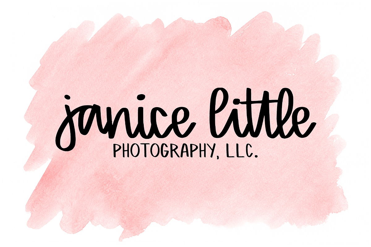 Novice - A Script & Print Font preview 3