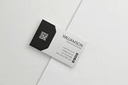 Professional Minimal Business Card, a Business Card Template by ExpertDesigner411 (Thumbnail 5 of 5)