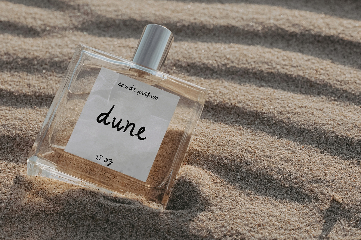 Honey Dream Script Handwritten Font, a Handwritten Font by Honey Island Studio (Photo 4 of 5)