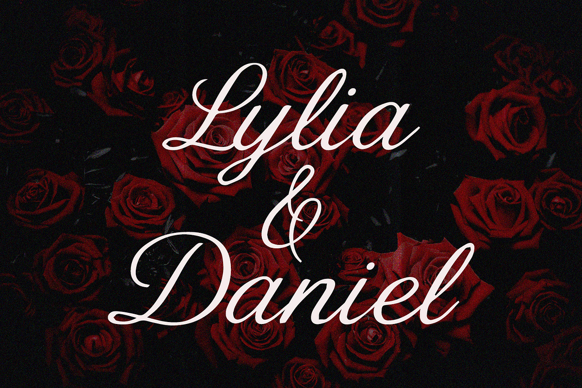 De Lesa Paquetts Classic Script Font, a Script Font by Maulana Creative (Photo 7 of 7)