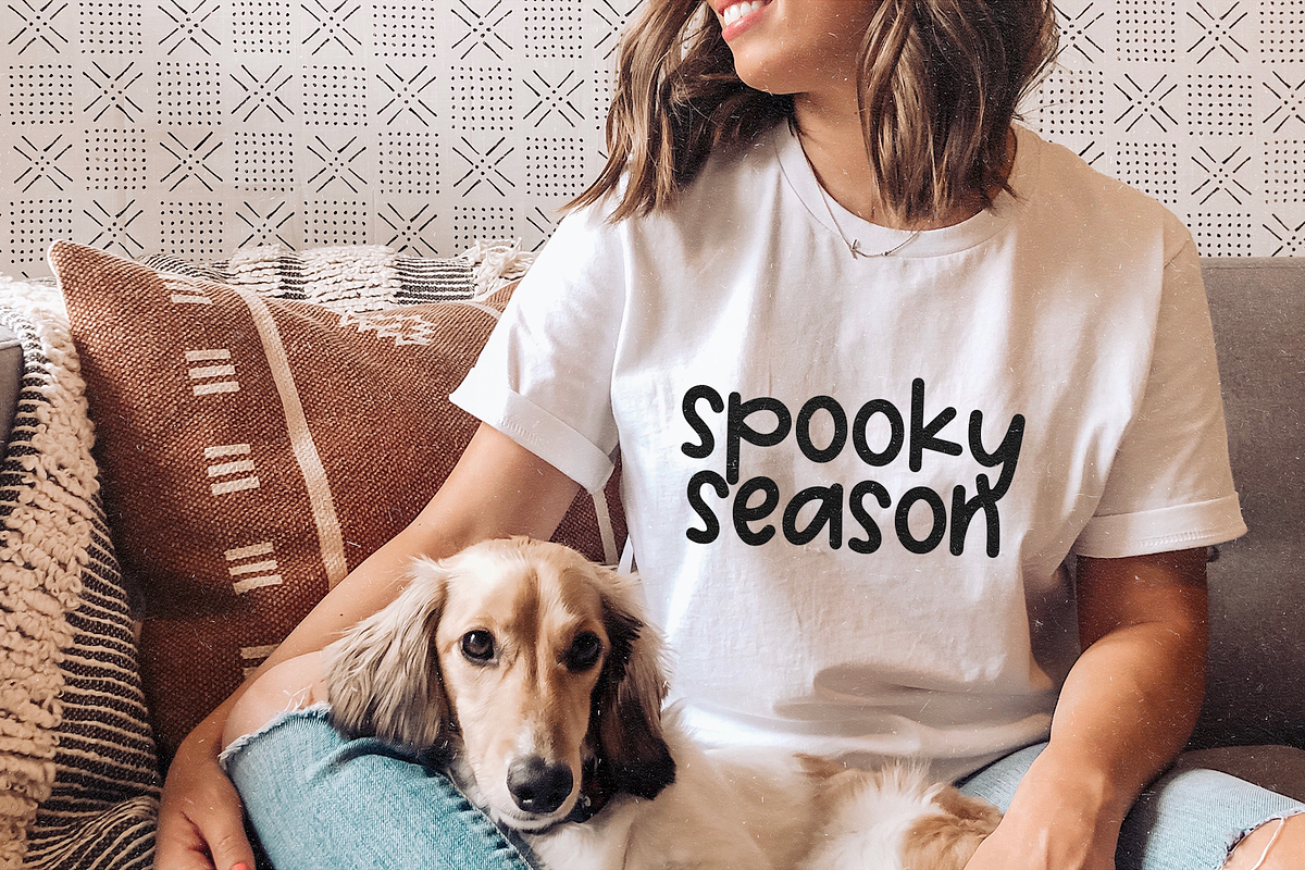 Autumn Market | Handwritten Font, a Sans Serif Font by KA Designs (Photo 4 of 11)