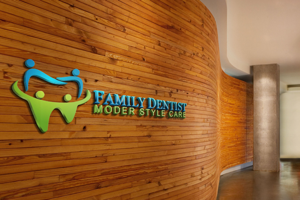 Family Dentist, a Branding & Logo Template by luckydesigner (Photo 2 of 4)