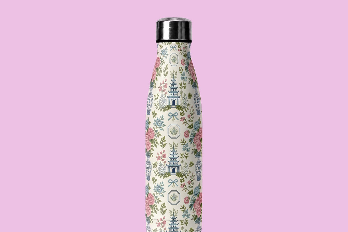 Chinoiserie Floral Seamless Pattern, a Pattern Graphic by elif (Photo 2 of 9)