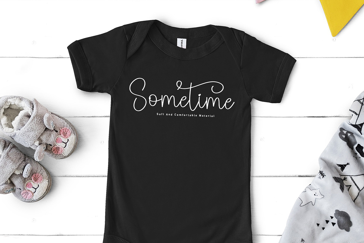 Cutegirl | Script Font, a Handwritten Font by Scratchones (Photo 3 of 9)