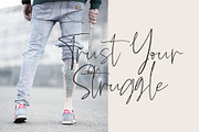 Oaklinn Script Font, a Script Font by Awanstudio (Thumbnail 2 of 8)