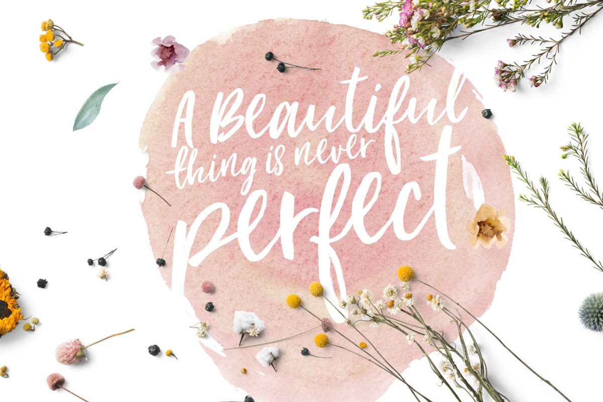 Loving Saskia Font & Graphics Bundle preview 2