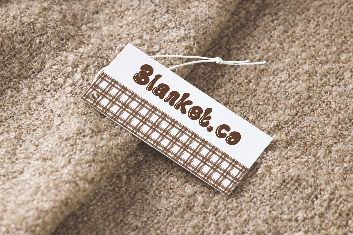 PGR Flanders - Bubble Font, a Handwritten Font by Pikgura (Photo 5 of 5)