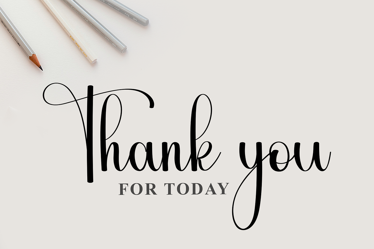 Graphic, a Handwritten Font by InermediaSTUDIO (Photo 8 of 8)
