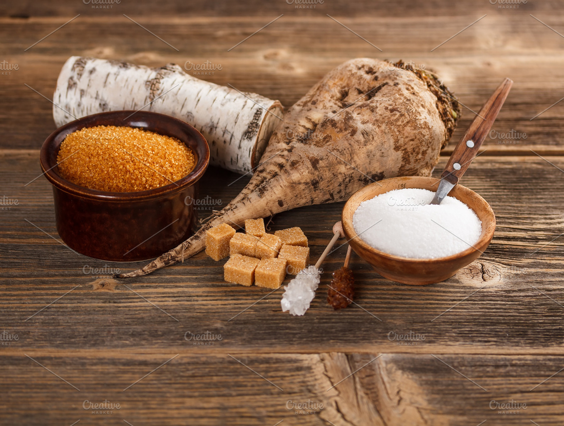 White and brown sugar featuring sugar, cube, and brown