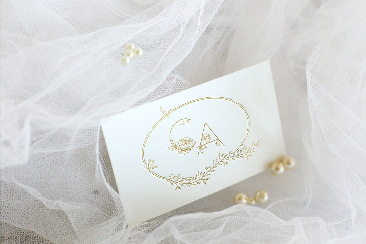 Amelie Floral Display Font, a Symbol Font by Alisovna (Photo 14 of 17)