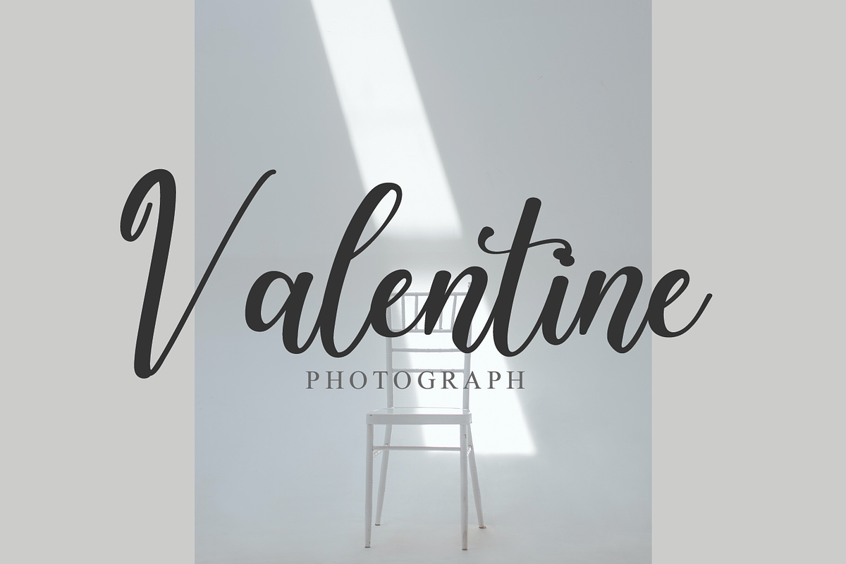 Mommy, a Handwritten Font by Majelis Font (Photo 2 of 9)