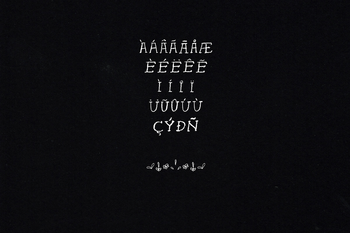 Sebastien chalk font preview 4