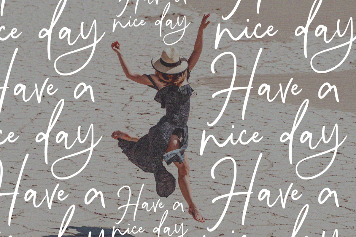 Mahistri - Handwritten Signature, a Handwritten Font by tebaltipislab (Photo 3 of 10)