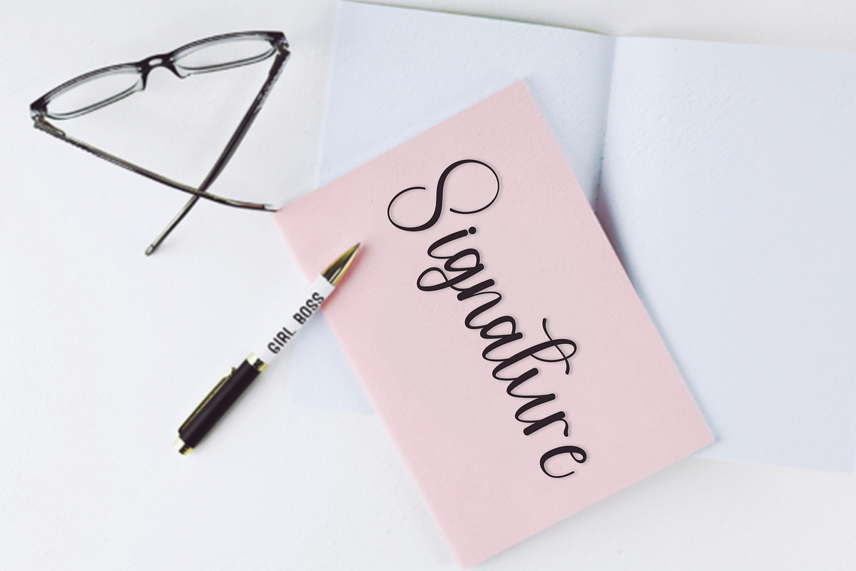 Dahlia Beautiful, a Handwritten Font by FreshTypeINK (Photo 5 of 8)
