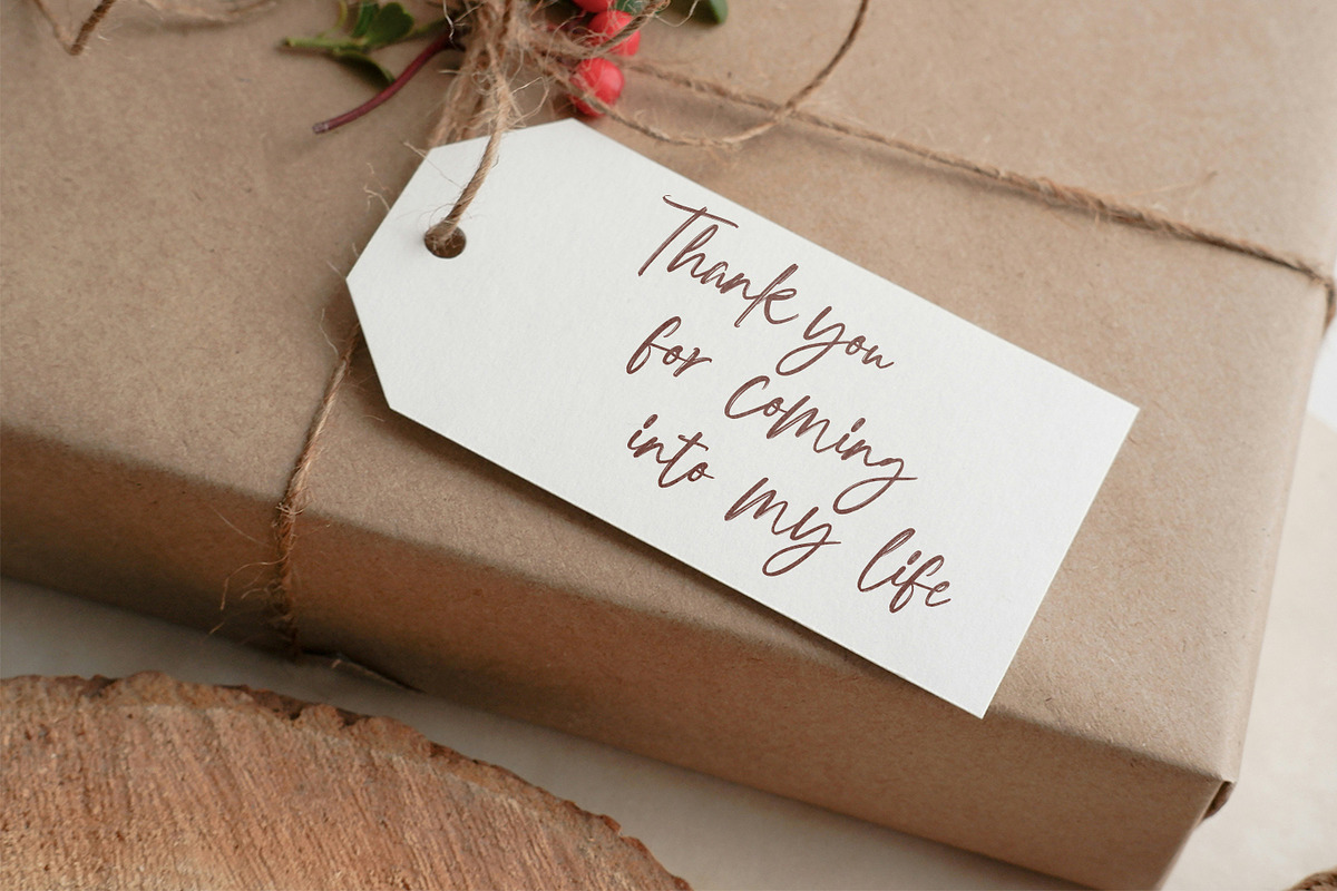 Trusting, a Handwritten Font by din-studio.com (Photo 3 of 11)