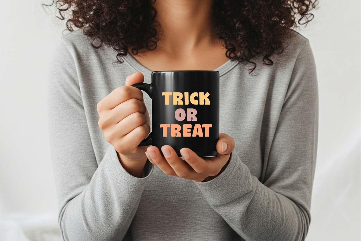 Spooky Groovy - Halloween Font, a Handwritten Font by Keithzo (Photo 3 of 5)