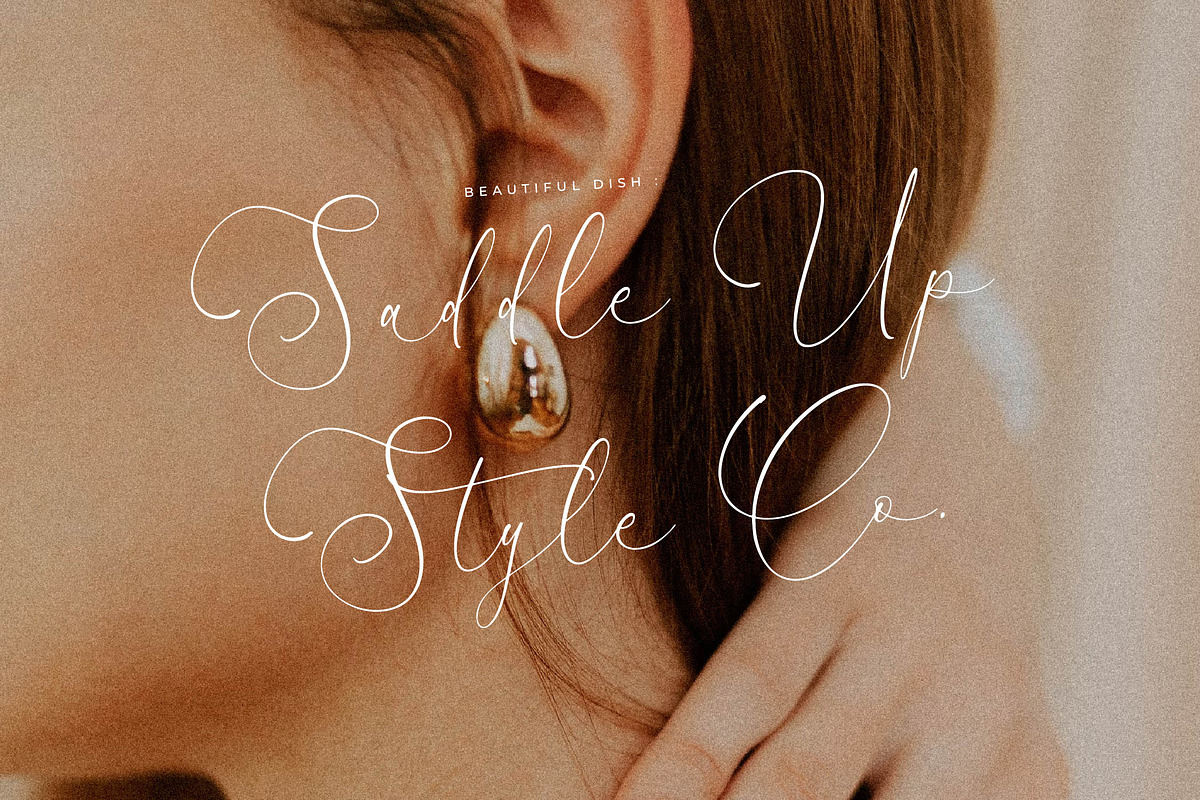 Fanttor Howery Font Duo, a Serif Font by Storytype Studio (Photo 6 of 15)