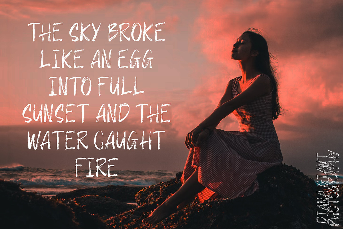 Bustro Brush Font, a Handwritten Font by Graphicxell (Photo 4 of 6)