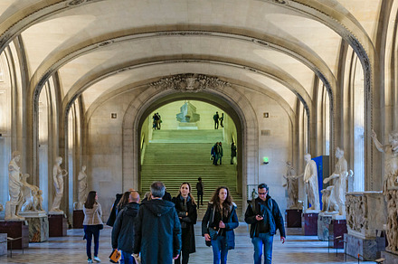 Crowd at museum, paris, france, an Arts & Entertainment Photo by DanFLCreativo