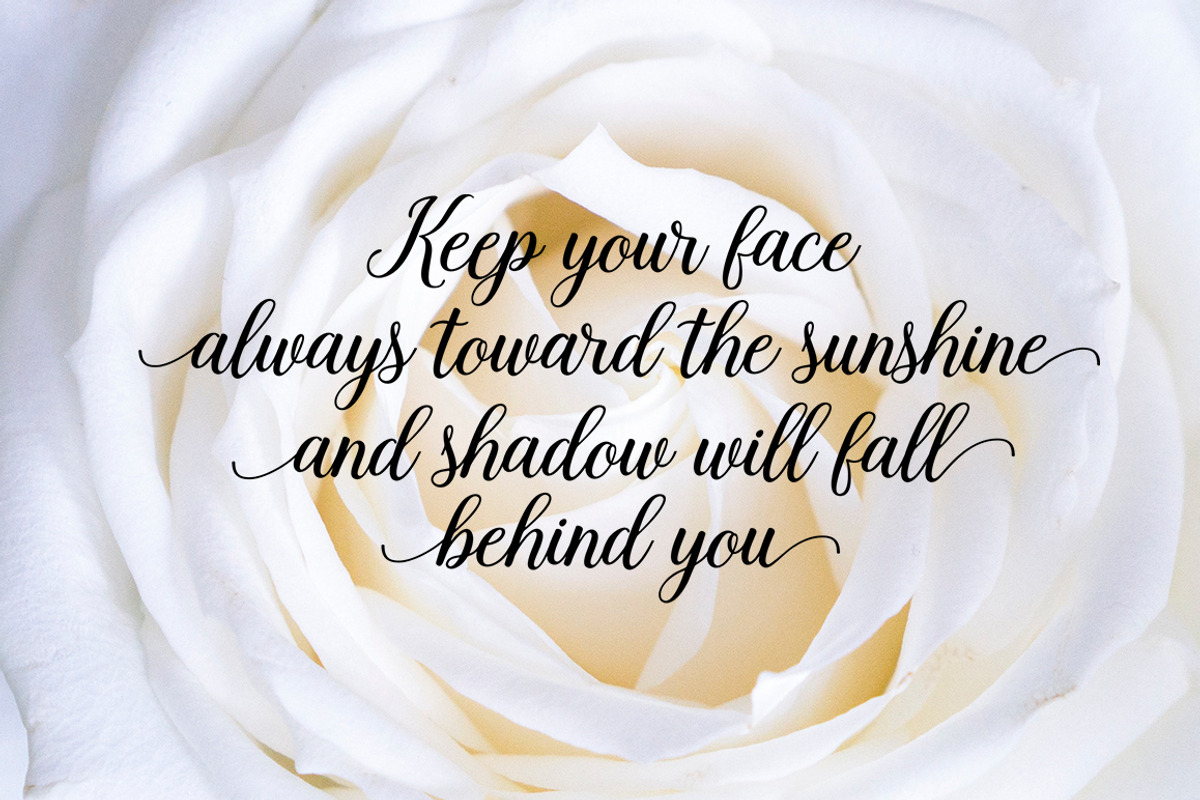 Bethanya Script preview 2