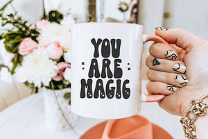 Magic Daisy Retro Sparkle Font