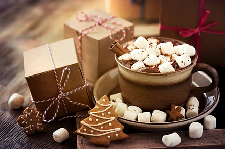 Cacao with marshmallows & cookies