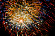 Fireworks Stock Bundle II, a Holiday Photo by r.r.palacios (Thumbnail 5 of 7)