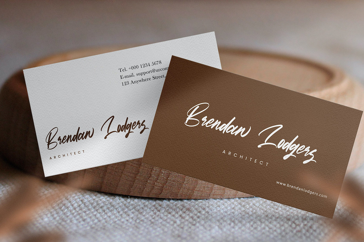 Matequn Historiya - Handwritten Font, a Script Font by StringLabs (Photo 3 of 11)