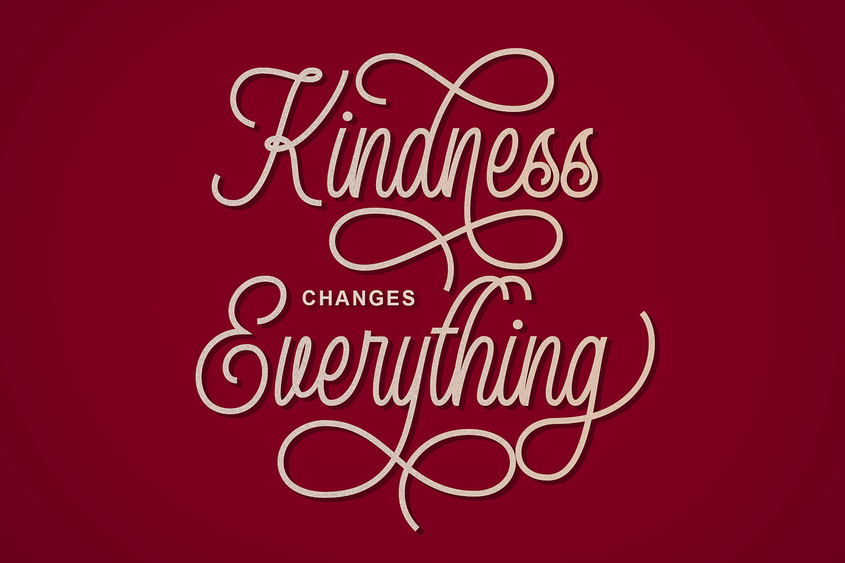 Queenline Script Font preview 3