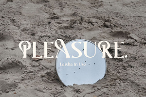 Laisha - Modern Display Font