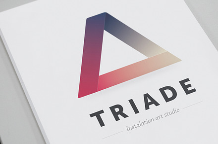 Triade logo