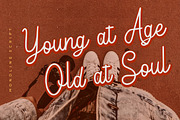 Gwyneth Business Font, a Script Font by Creatype Studio (Thumbnail 5 of 8)